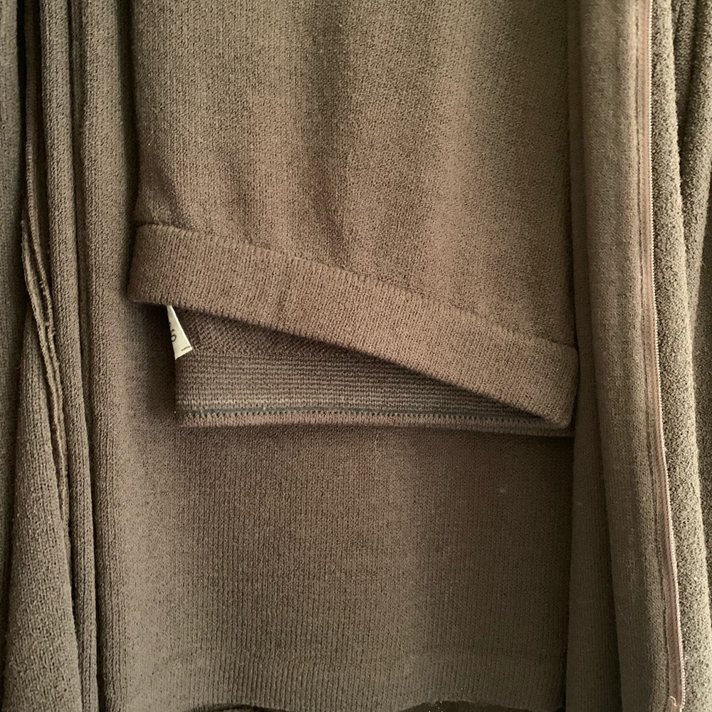 Stunning St. John Knit Jacket and Pants! - Picture 5 of 12